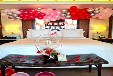 Hotel Room Decoration